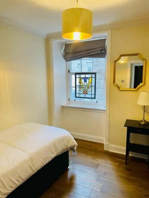 Stunning Royal Mile 2 Bedroom Apartment Edinburgh United Kingdom